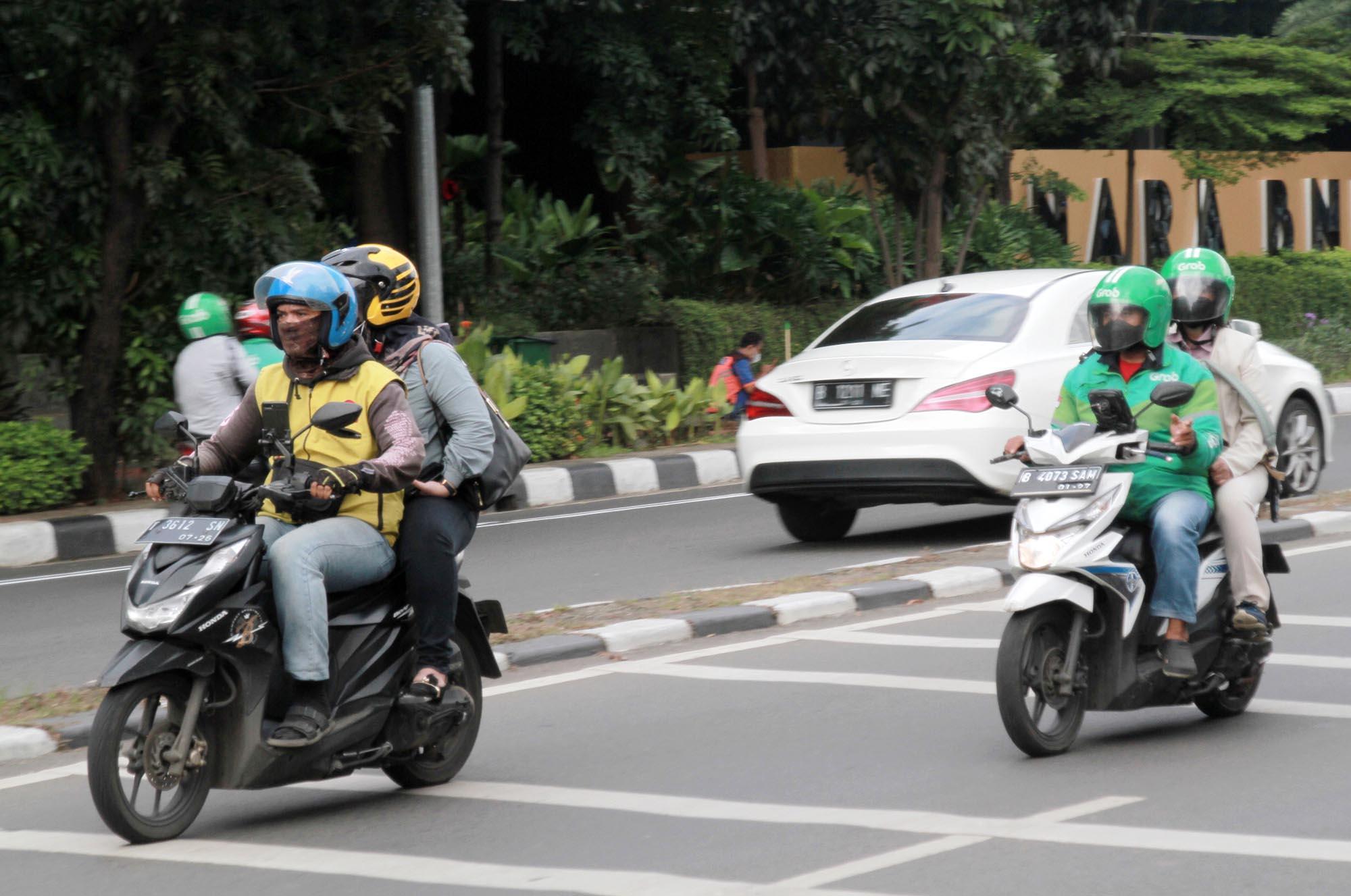 Info THR Driver Ojol 2025, Penjelasan Menaker Yassierli dan Maxim Soal Bantuan Uang Tunai