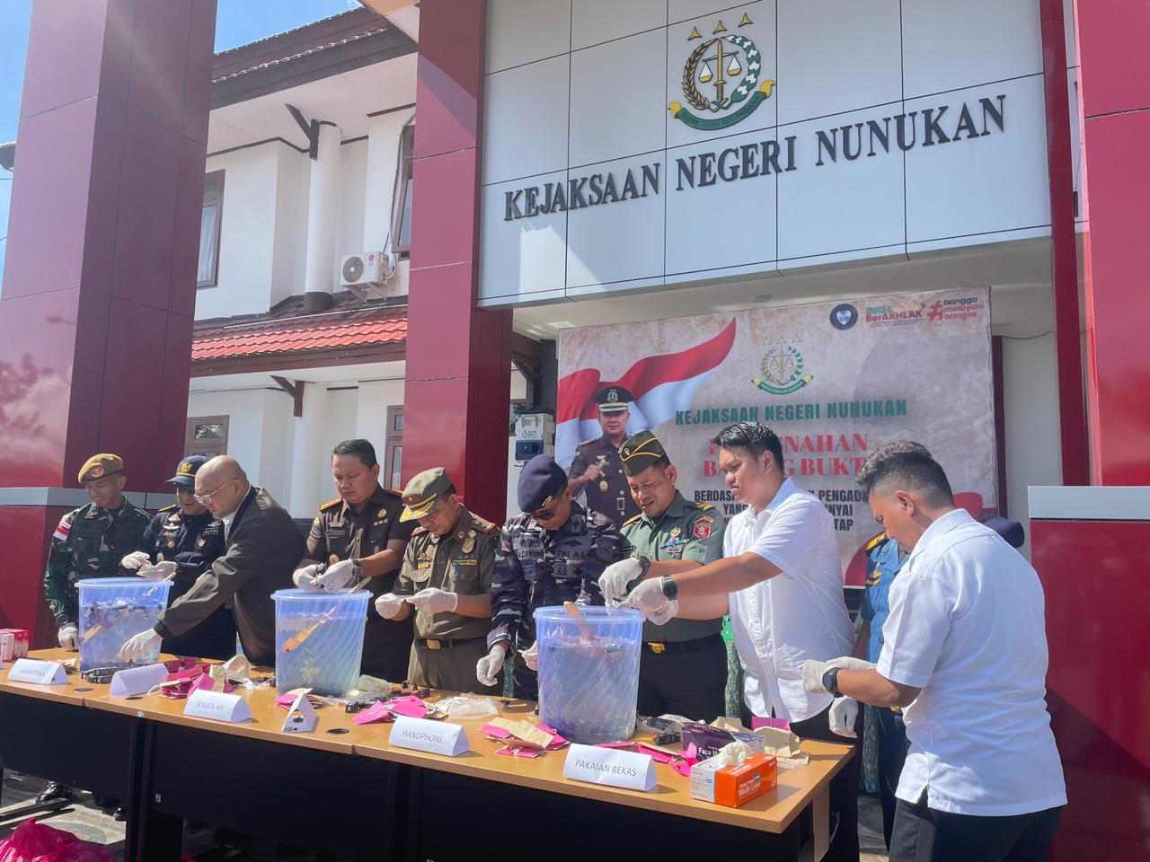 PEMUSNAHAN-BB-KEJARI-NUNUKAN.jpg