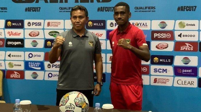 Pelatih-Timnas-Indonesia-U-17-Bima-Sakti-dan-Iqbal.jpg