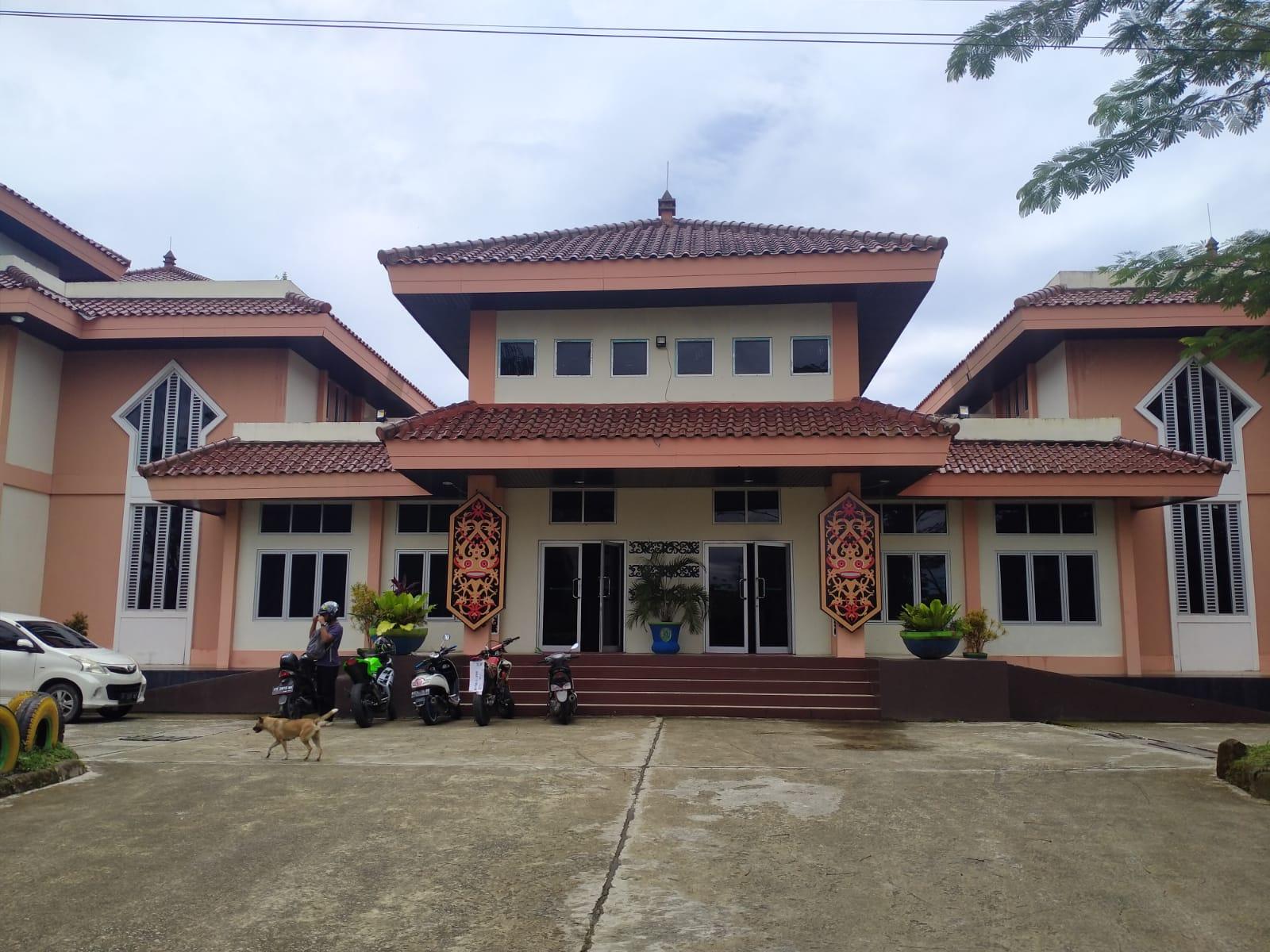 Pemerintah-Kabupaten-Penajam-Paser-Utara-menghentikan-sementara-operasi-Penajam-Suite-Hotel.jpg