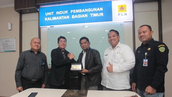 Penandatanganan-penetapan-lokasi-pembangunan-SUTT-150kV-Karingau-GIS-4-IKN.jpg