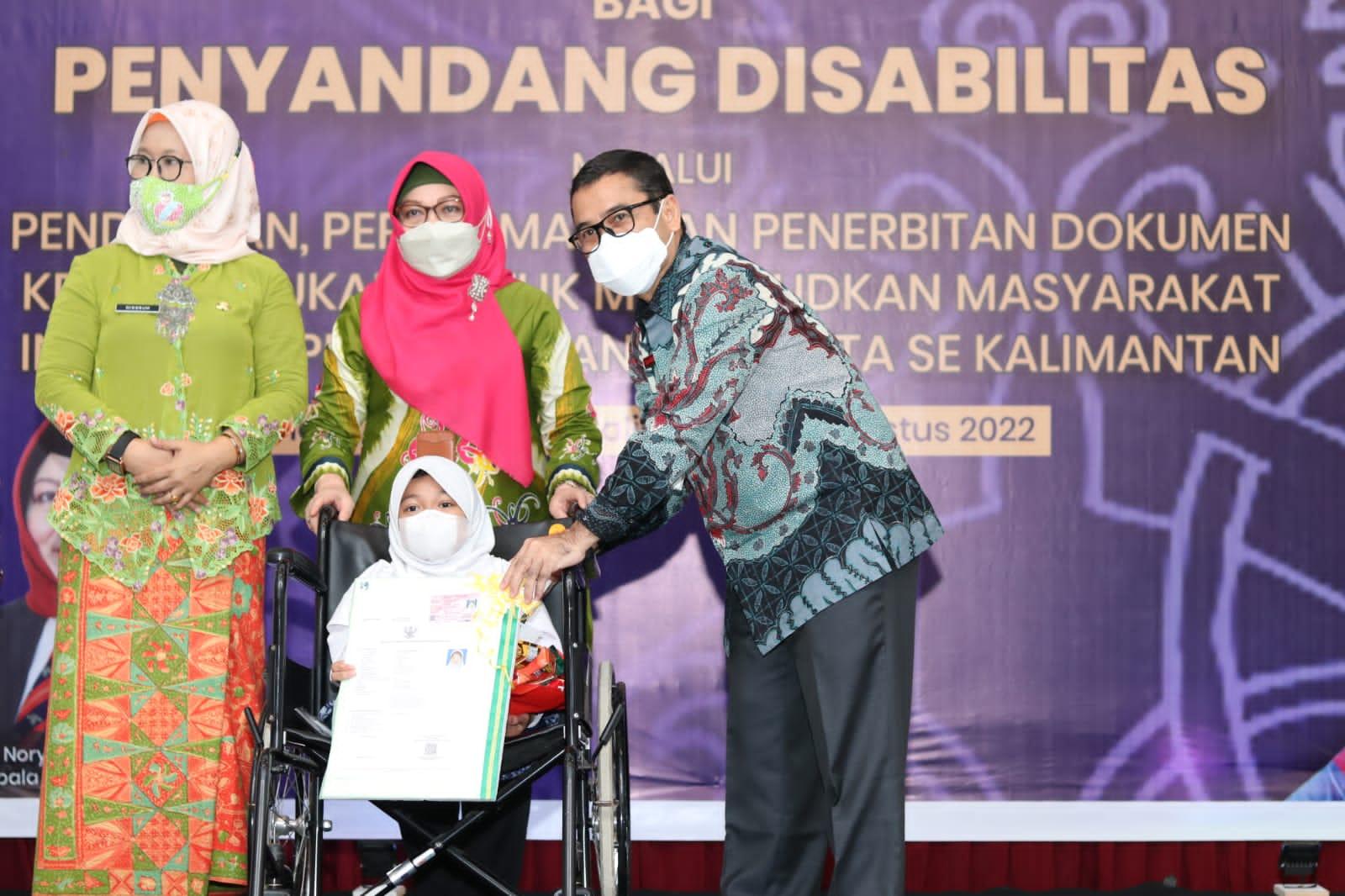 Dirjen Dukcapil Canangkan Gerakan Penyandang Disabilitas Melalui Pendataan di Balikpapan