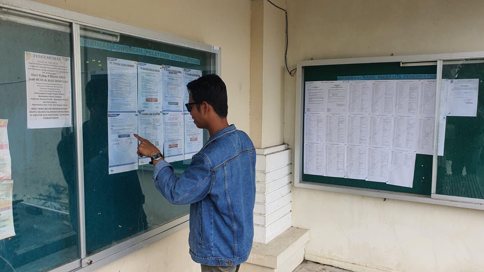 Pencari-kerja-di-bontang.jpg