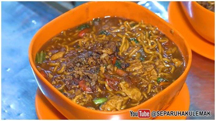 Penasaran Ingin Menikmati Kuliner Pedas Mi Nyemek Jayengan Pak Tres di Solo, Ini Alamatnya