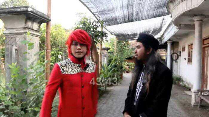 Gus Samsudin Ditahan karena Video Boleh Bertukar Pasangan, Pesulap Merah Kirimkan Karangan Bunga