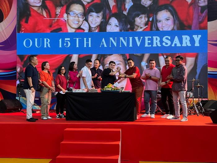 Flash Mob Ramaikan Ultah e-Walk dan Pentacity, Tribun Kaltim Terima Penghargaan The Best Media