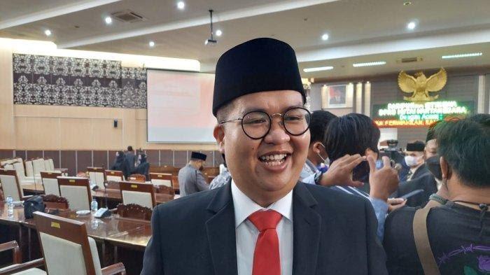 Wakil-Bupati-Kutai-Kartanegara-Rendi-Solihin-merespon-cepat-keluhan.jpg