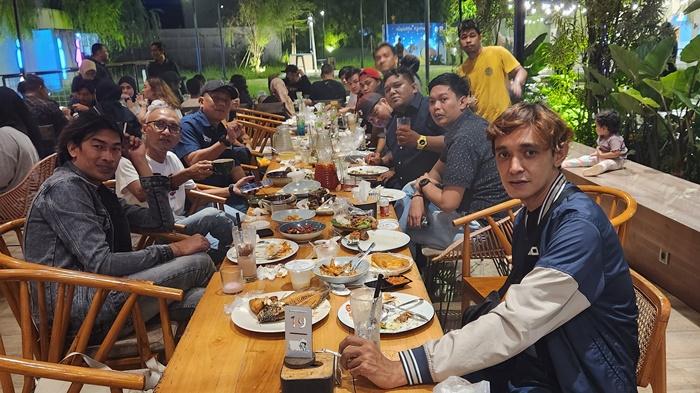 Yamaha-saat-menggelar-buka-puasa-bersama-konten-kreator-dari-Balikpapan-dan-Samarinda.jpg