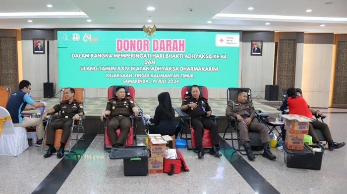 _donor-darah-yang-digelar-Kejati-kaltim-di-Aula-Kejaksaan-Tinggi-Kaltim.jpg