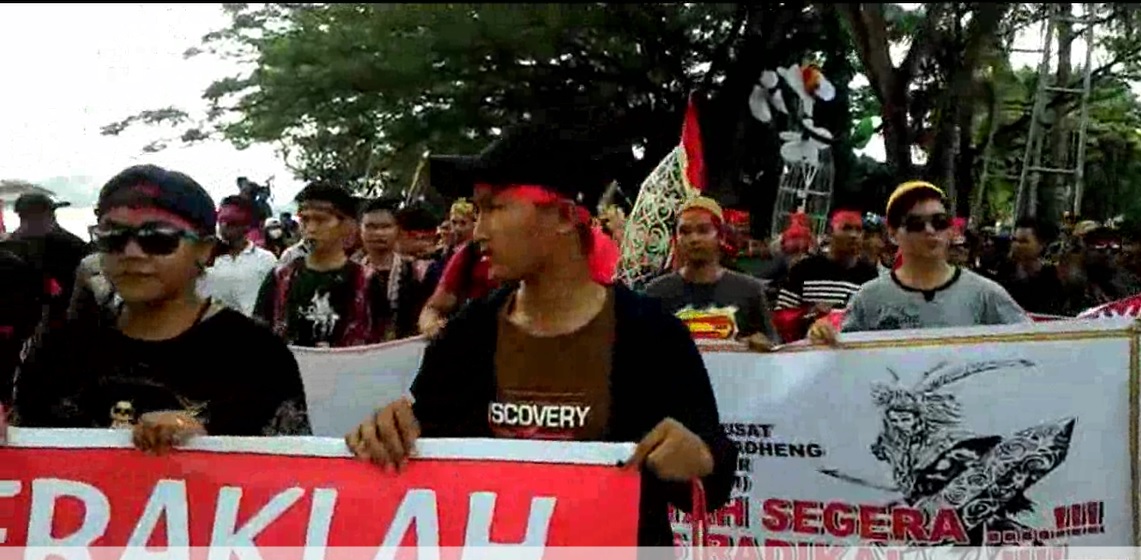 BERITA VIDEO - Aksi Tolak Ormas Radikal, Lagu Indonesia Raya Mengawali Orasi