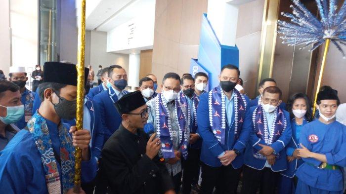 anies-baswedan-dan-ahy-di-acara-partai-demokrat-jakarta.jpg