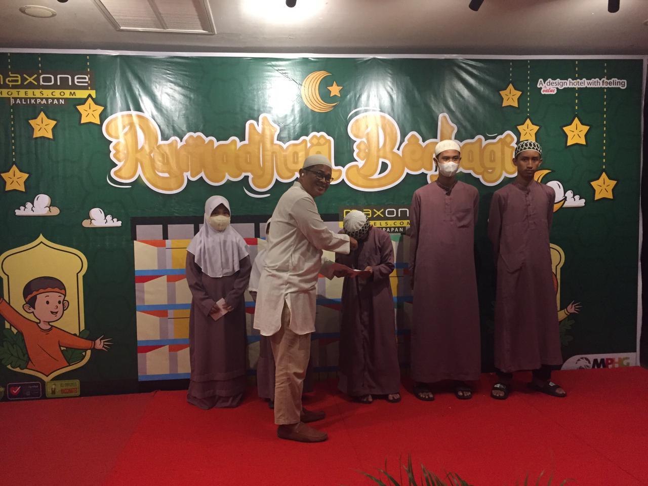 Jalin Silahturahmi di Ramadhan, Maxone Hotel Balikpapan Buka Bersama Anak Panti Asuhan