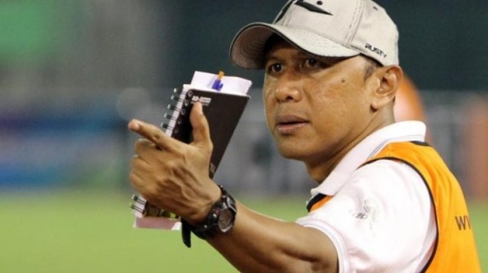 Mitra Kukar - Pelatih Rahmad Darmawan (RD) Merasa Timnya Dirugikan