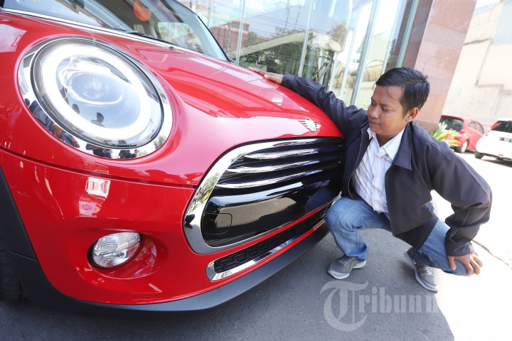 Tak Ditanggung Perusahaan, Berapa Rupiah Pajak Mini Cooper yang Harus Disiapkan Driver Ojol ?