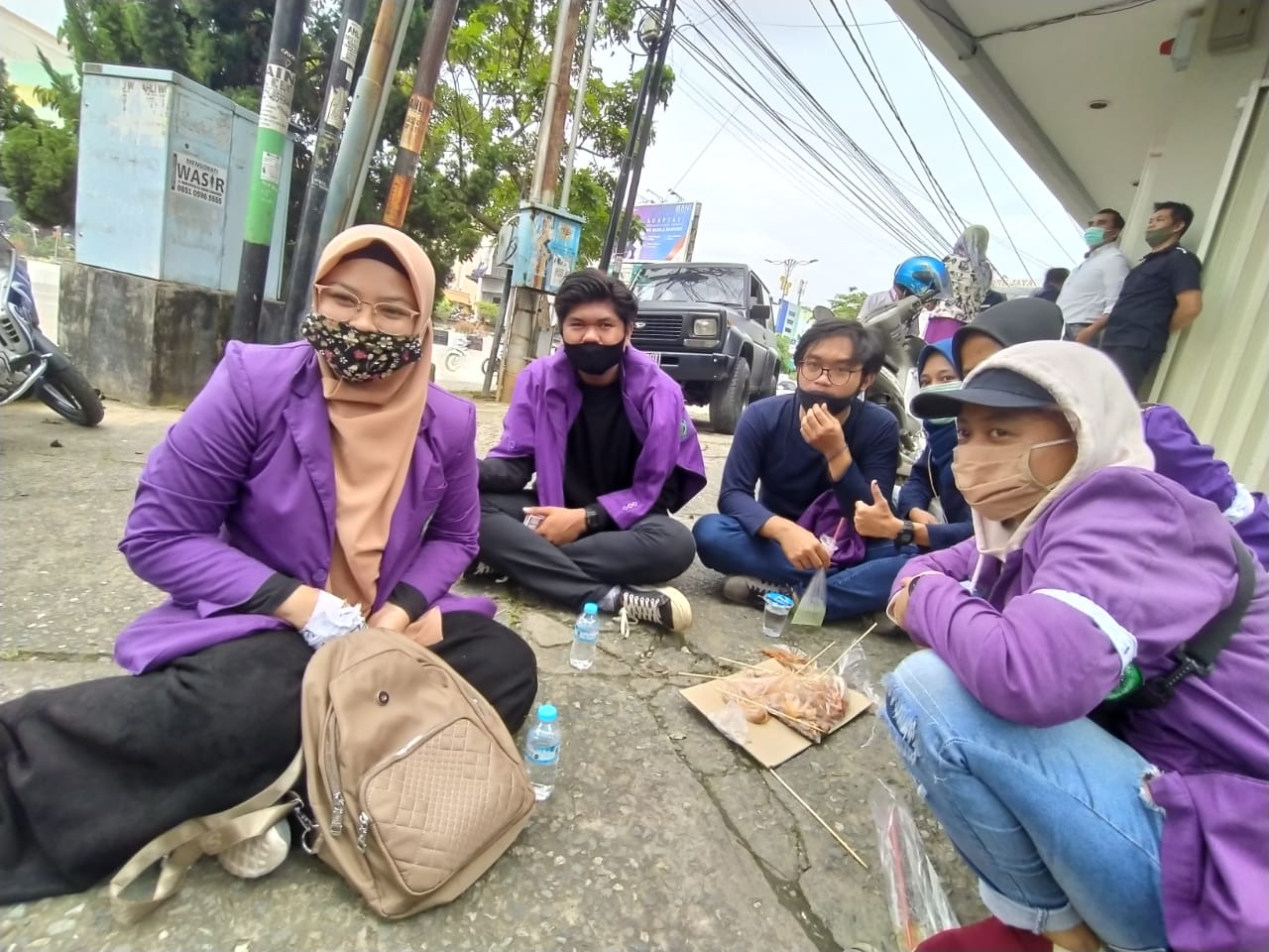 Ada Anak Buruh yang Juga Mahasiswi Unikarta Rela Turun Ikut Demo Menolak UU Cipta Kerja di Samarinda