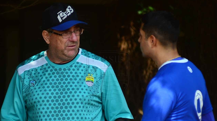 Kehilangan Ezechiel N Douassel, Persib Bandung Pakai Striker 'Dadakan' Hadapi Badak Lampung