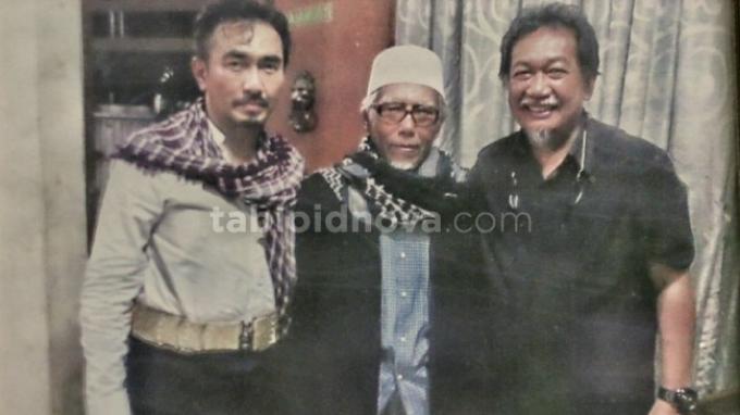 Ayah Gatot Brajamusti Curhat : Dia Janji Kembali ke Jalan yang Benar