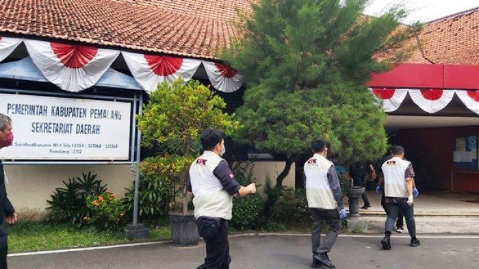 Kantor Bupati Pemalang serta OPD Digeledah KPK, Dugaan Kasus Jual Beli Jabatan
