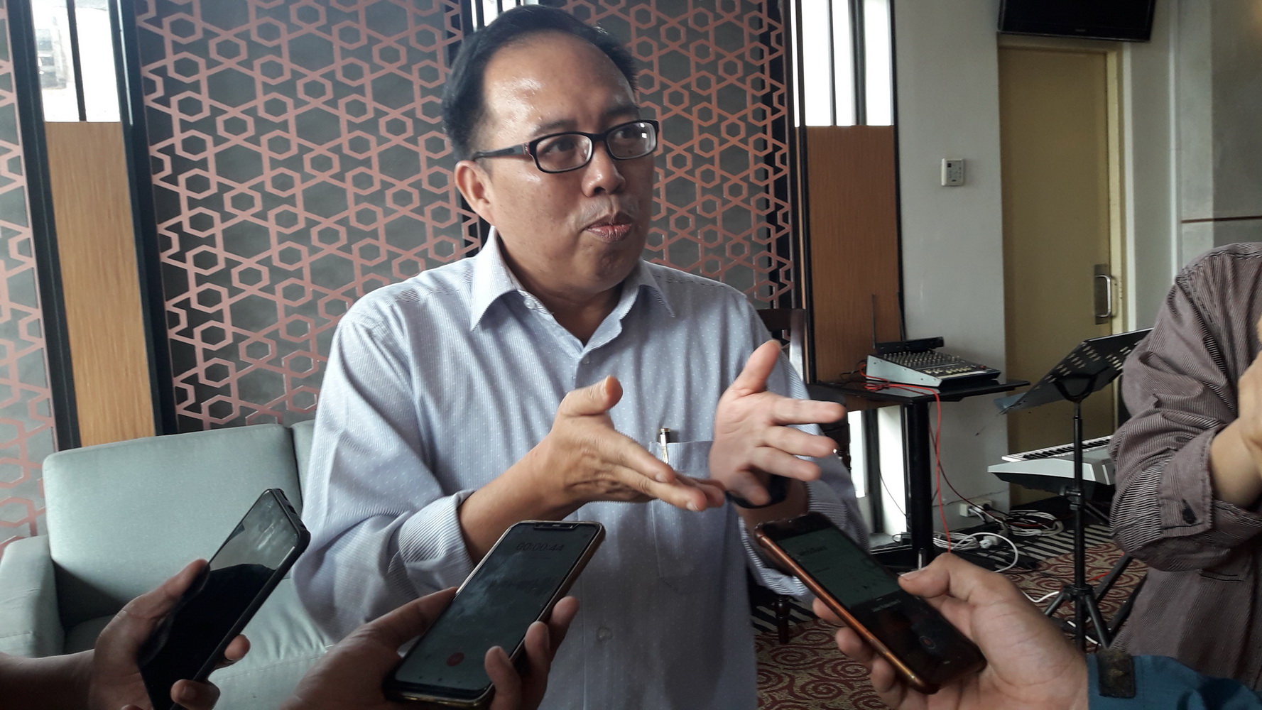 general-manager-gm-swiss-belhotel-borneo-samarinda-adith-raharjo.jpg