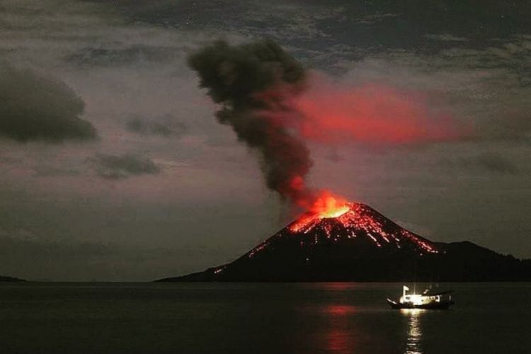 Kondisi Terbaru Erupsi Gunung Anak Krakatau, PVMBG Bocorkan Potensi Bahayanya
