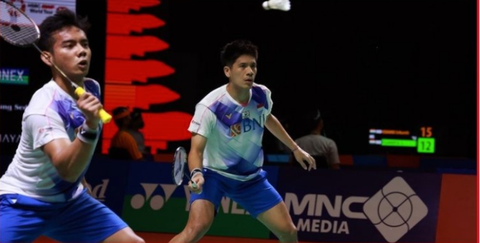 hasil-badminton-hari-ini-indonesia-open-2021-pramudyayeremia-lolos-16-besar-tantang-lawan-daddies.jpg