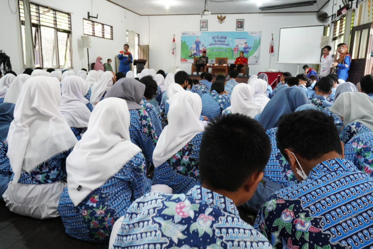 ilustrasikegiatan-goes-to-school-di-sman-8-balikpapan-saat-ini-sman-8.jpg