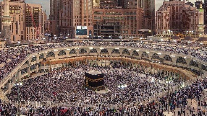 instagram-infomakkahmadinah-ilustrasi-jemaah-beribadah-di-masjidil-haram.jpg