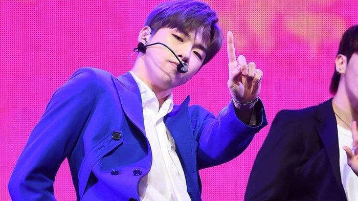 Kang Daniel Cetak Rekor Album Solo Terlaris Lewat Color On Me