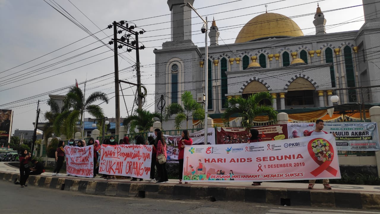 Hari AIDS Sedunia, Mahasiswa di Samarinda Kalimantan Timur Gelar Edukasi di Jalanan