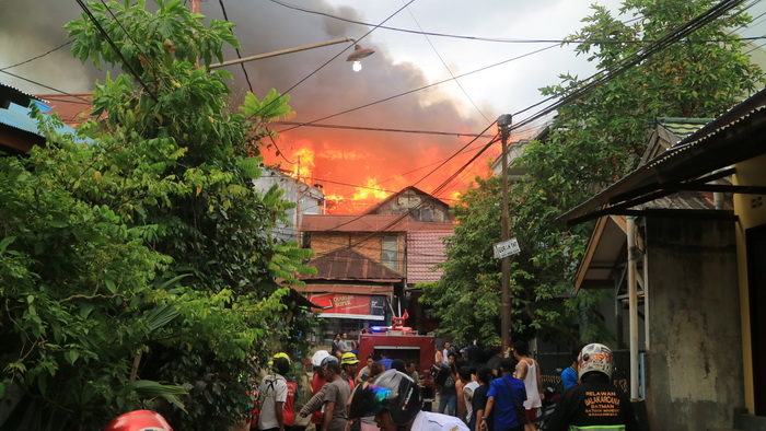 kebakaran-bukit-barisan-samarinda_20180320_125951.jpg