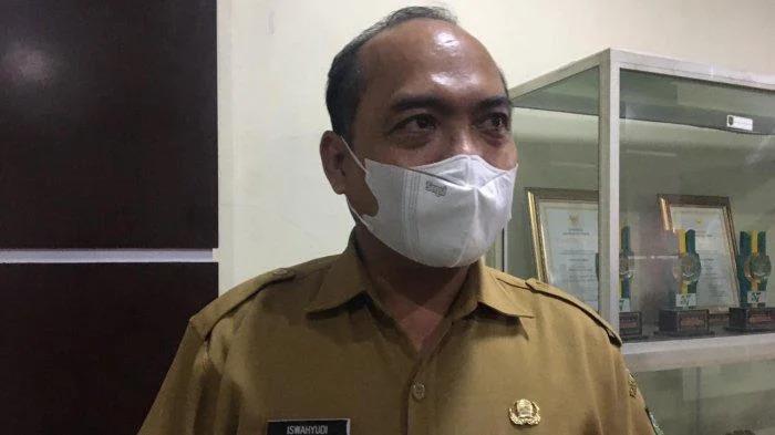 kepala-dinsos-berau-iswahyudi.jpg