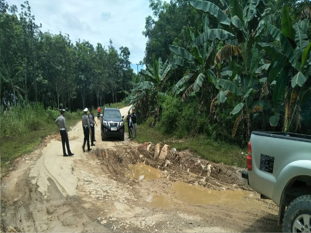 Kerusakan Jalan Silkar-Sepaku Capai 95 Titik, Dinas Perhubungan PPU Ungkap Penyebabnya