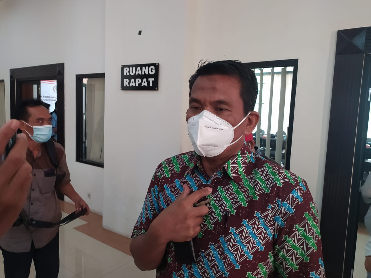 ketua-komisi-iv-dprd-kaltim-rusman-yaqub-usai-hadiri.jpg