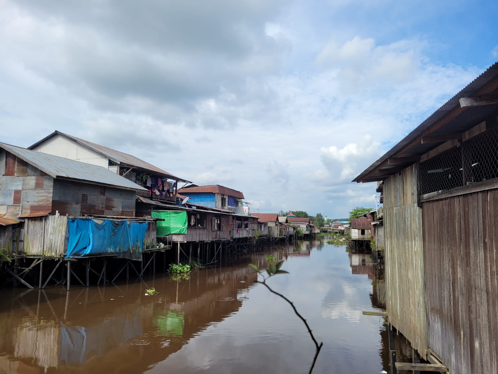 kondisi-anak-sungai-tenggarong-yang-rencananya-akan-dinormalisasi.jpg