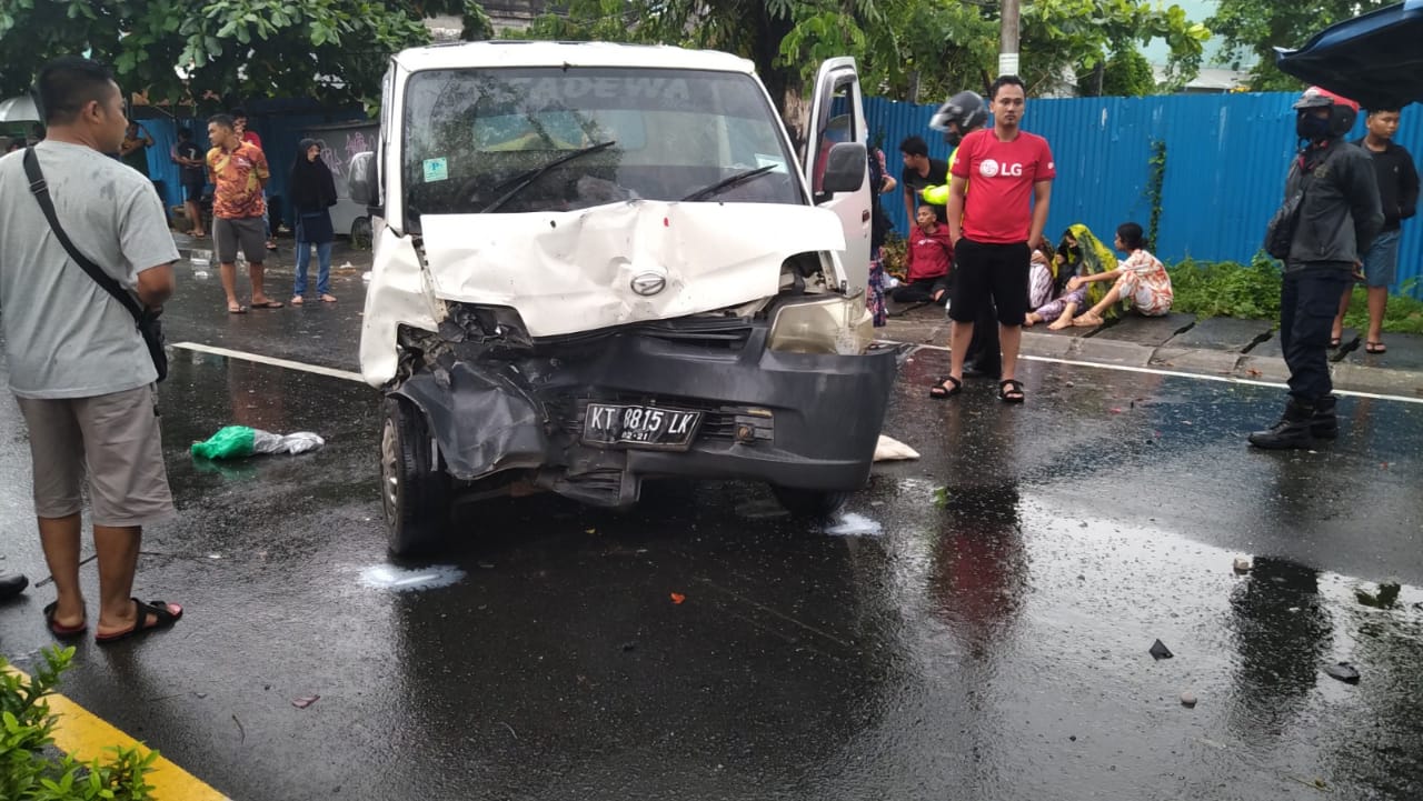 Kecelakaan Maut di Balikpapan, Tabrakan Beruntun, Satu Tewas Diduga Sopir Mobil Pick Up Mengantuk