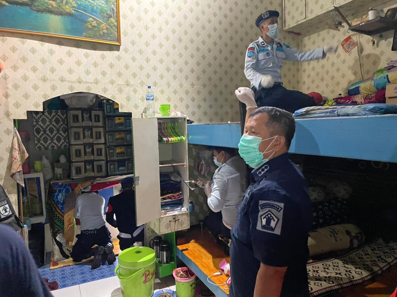 Wujudkan Lapas Bersinar, Lapas Narkotika Samarinda Kembali Geruduk Blok Hunian WBP