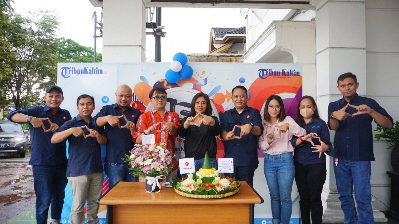 manajemen-telkomsel-balikpapan-menyambangi-kantor-tribun-kaltim.jpg