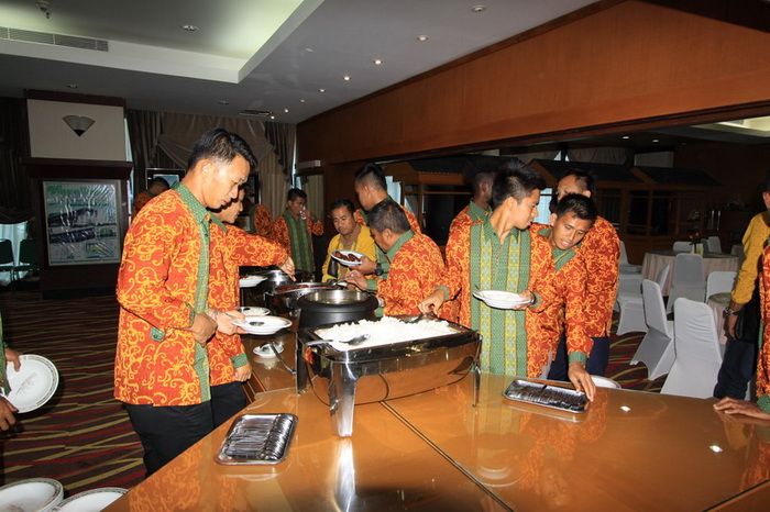 Tiba di Kantor Gubernur, Mitra Kukar Langsung Santap Siang