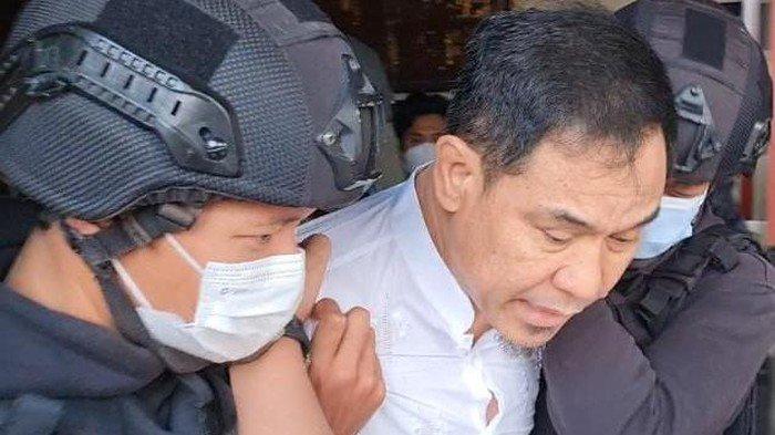 Sempat Berkelit Terlibat Baiat ISIS di Makassar, Munarman Kini Ditangkap Densus 88, Dibela 40 Lawyer