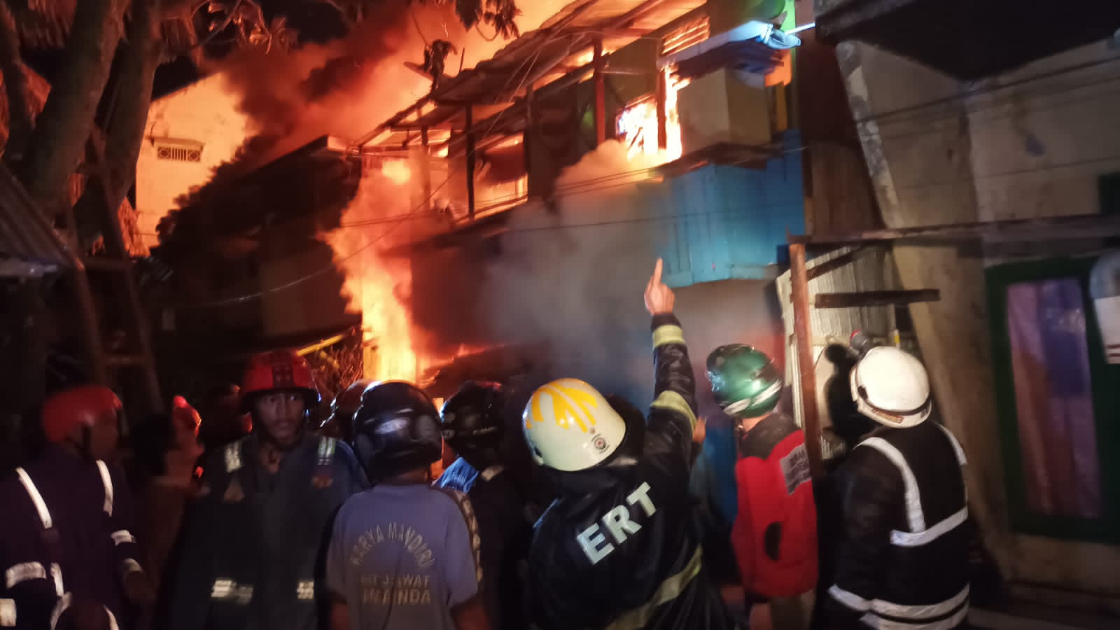 Kebakaran di Samarinda, 9 Rumah Warga Ludes Terbakar, 36 Orang Mengungsi