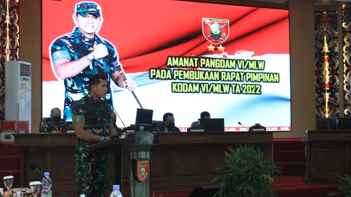 panglima-kodam-vi-mulawarman-mayjen-tni-teguh-pudjo-rumekso-secara-resmi-membuka.jpg