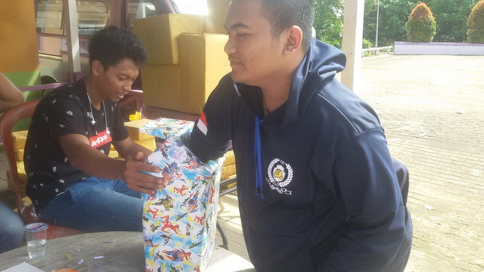 para-pemilih-pilgub-kaltim-2018-di-tanah-grogot_20180627_125716.jpg