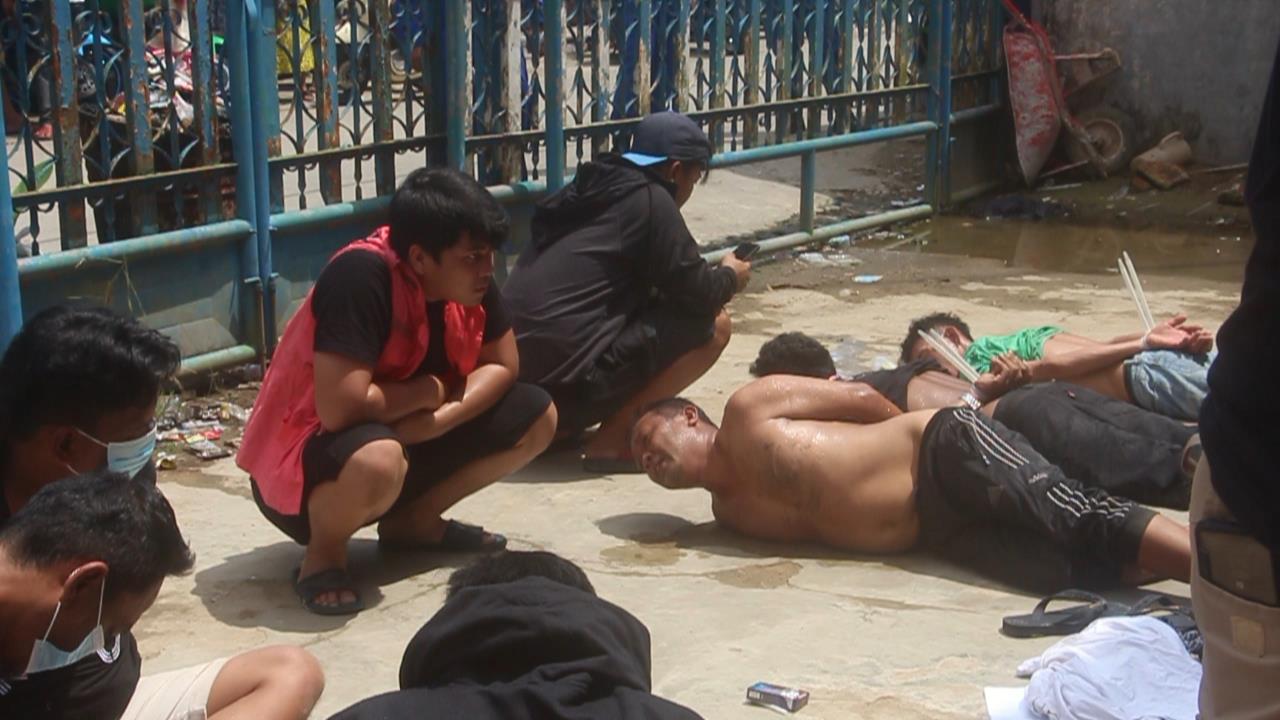 para-terduga-penyalahgunaan-narkoba-yang-berhasil-diamankan-oleh-petugas.jpg