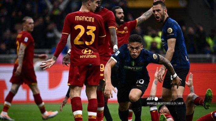 pemain-depan-inter-milan-argentina-lautaro-martinez-merayakan-setelah-mencetak-gol.jpg