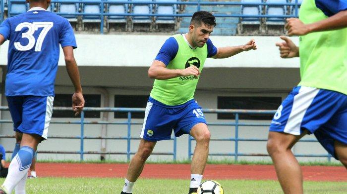 Robert Rene Alberts Bakal Pasang Fabiano Beltrame di Posisi Baru Saat Persib Bertemu Barito Putera