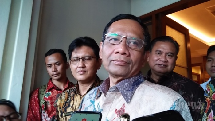 ILC, Karni Ilyas Tanya Pembubaran Acara KAMI Saat Eks Panglima TNI Pidato, Mahfud MD: Ndak Penting