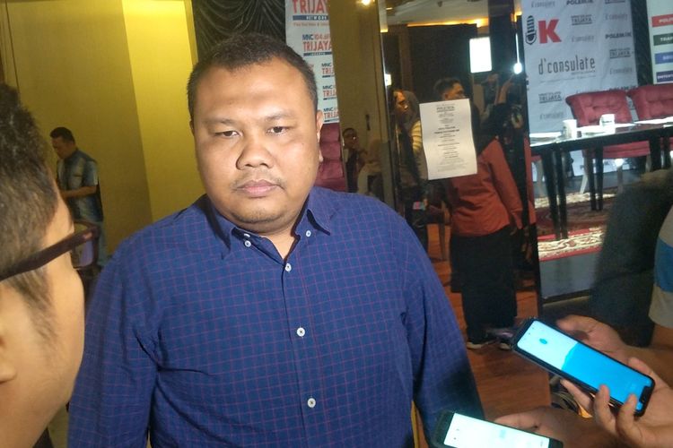 pengamat-komunikasi-politik-hendri-satrio-saat-ditemui-di-kawasan-menteng.jpg
