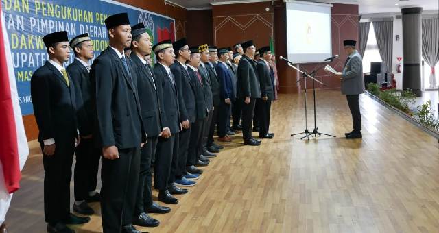 pengukuhan-ldii-kutim.jpg