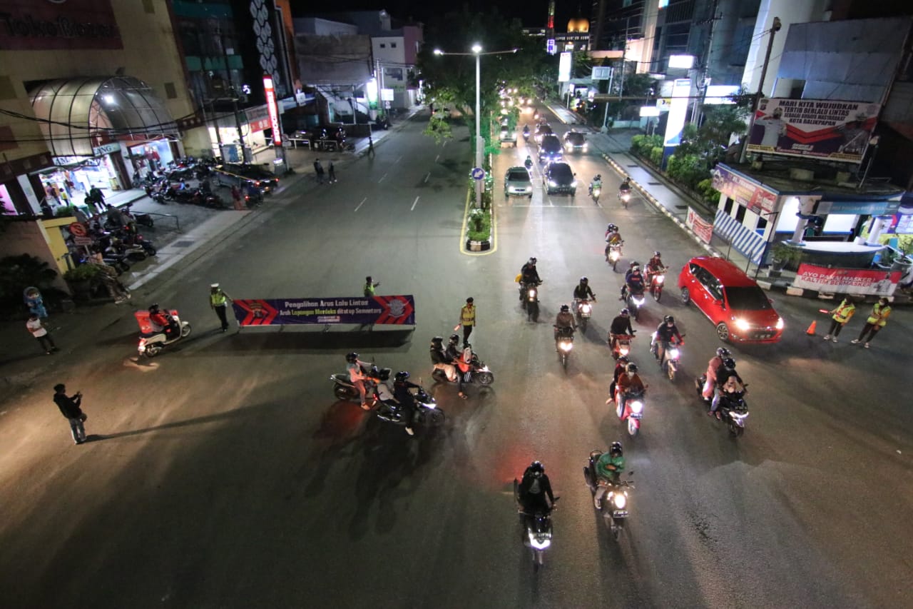 Simpang Plaza Balikpapan Ada Pengalihan Jalan, Pengendara tak Boleh ke Arah Lapangan Merdeka