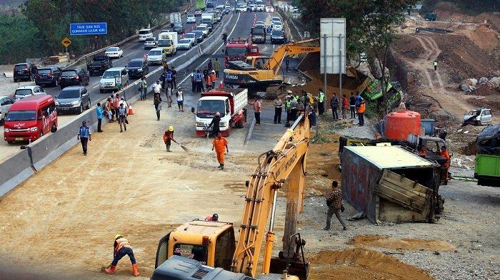 Wanita Misterius Suka Naik Bus Dini Hari di Tol Cipularang,Tak Terlihat Turun Tapi Buat Sopir Senang